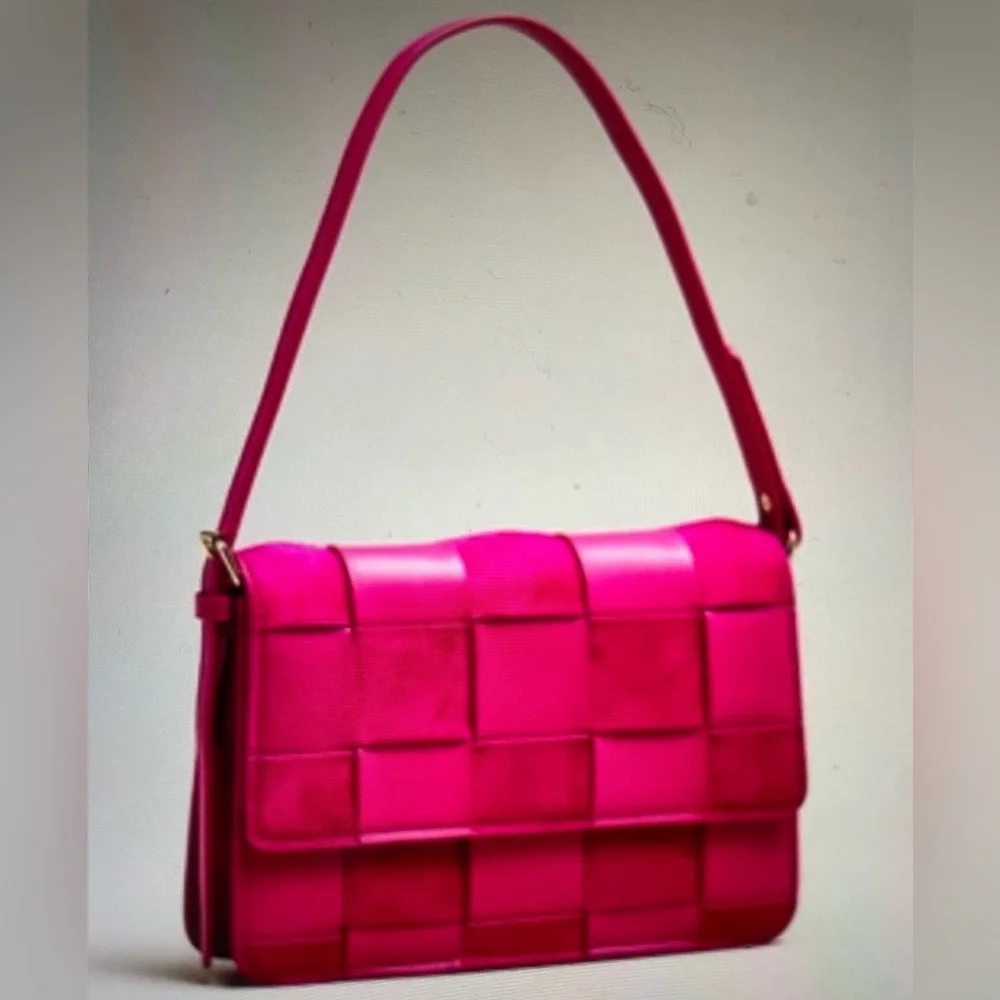 ❤️ ANTHROPOLOGIE FUSCHIA PINK SUEDE WOVEN SHOULDER BAG PURSE NEW - Picture 1 of 1